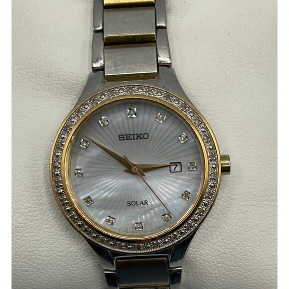 Seiko Solar Women White Mother of Pearl Dial 10ATM, 8mm Watch, Sz 6” - Picture 2 of 9